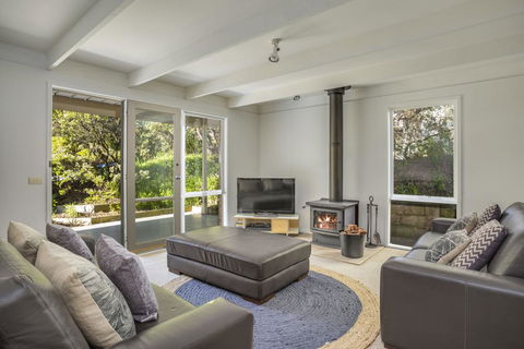 SunnySide At Sorrento: Walk To Beach & Village - Tourism Caloundra 2