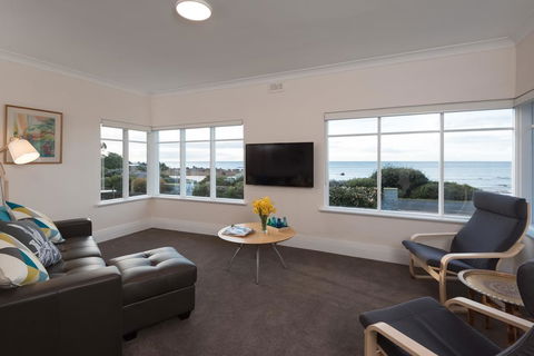 Sunrise At Penguin - Tourism Caloundra 0