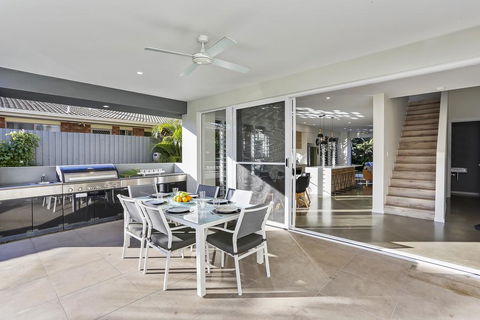 Sunrise SEA-esta - Tourism Caloundra 3