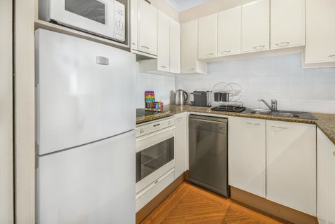 Super Convenient Apartment With Garden Views - Tourism Caloundra 3