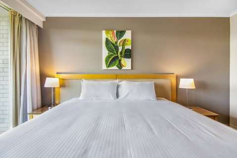 Super Convenient Apartment With Garden Views - Tourism Caloundra 1
