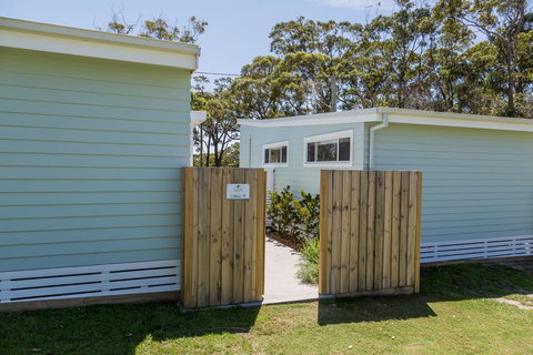 Surfside Cudmirrah Beach - Tourism Caloundra 3