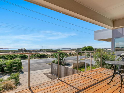 Swan Bay Lookout - Tourism Caloundra 2