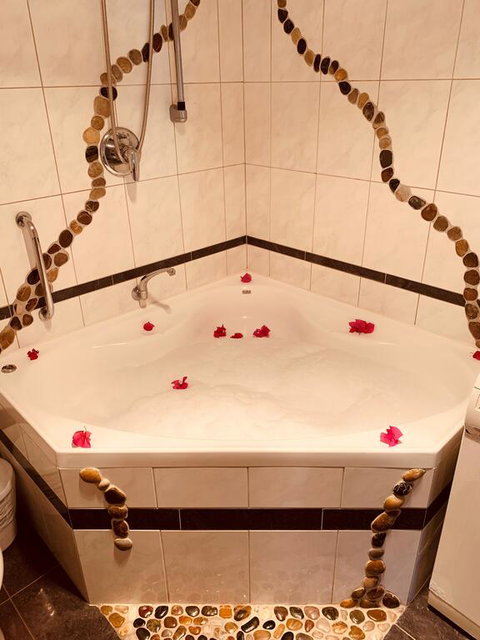 Swan Valley Oasis Resort - Tourism Caloundra 3