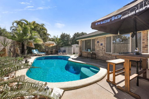 Sweetbrush Place - Tourism Caloundra 2