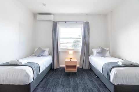 Sydney Junction Hotel - Tourism Caloundra 3