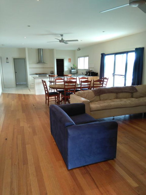 Symuya - Tourism Caloundra 2