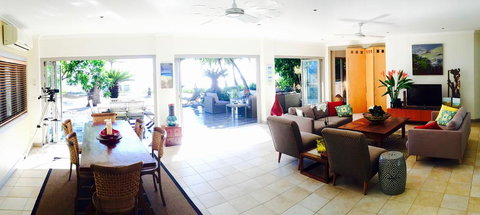 Tali Oak Beach House - Tourism Caloundra 3