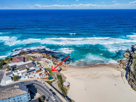 Tamarama Apartments - Tourism Caloundra 2