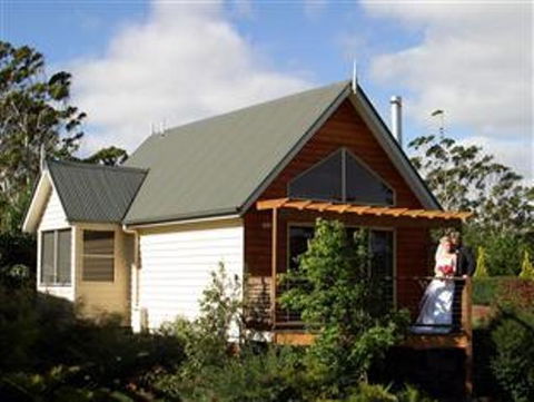 Tamborine Gardens - Tourism Caloundra 3
