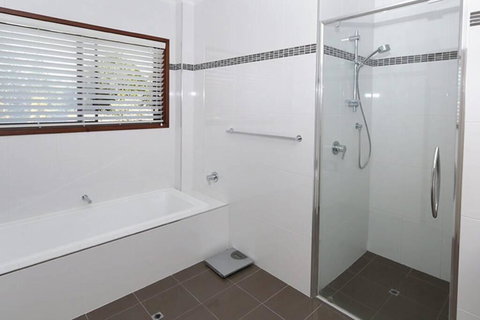 Tara Downs On Lake Albert - Tourism Caloundra 2