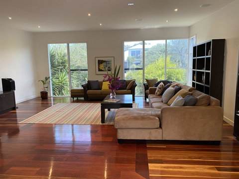 Tarakan Escape Sorrento - Tourism Caloundra 2