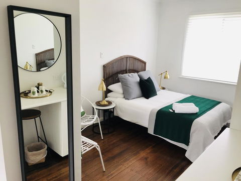 Tea Gardens Hotel - Tourism Caloundra 2