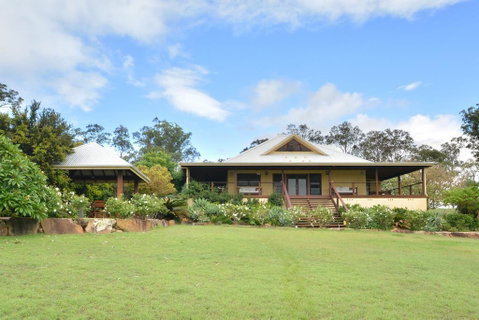 Tellace Wines Homestead - Tourism Caloundra 0