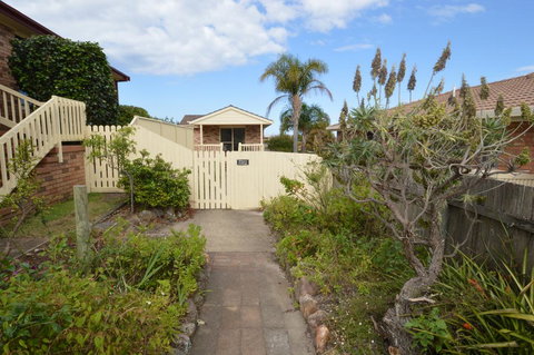 Telopea Cottage - Tourism Caloundra 1