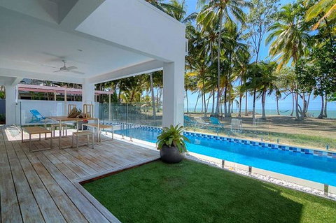 Tenterfield On Oak - Tourism Caloundra 0