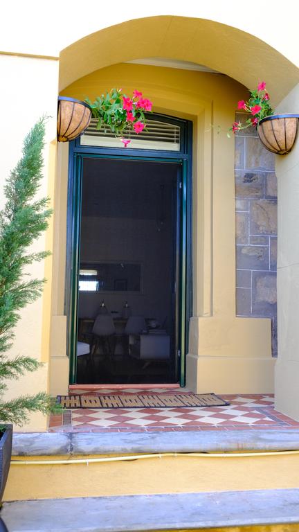 The 'Cloisters' Apartment At Albert Hall - Tourism Caloundra 3
