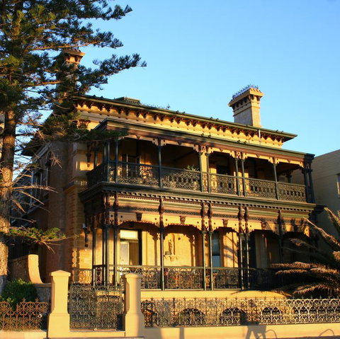 The 'Cloisters' Apartment At Albert Hall - Tourism Caloundra 0