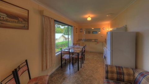 The 2C's Bed & Breakfast - Tourism Caloundra 1