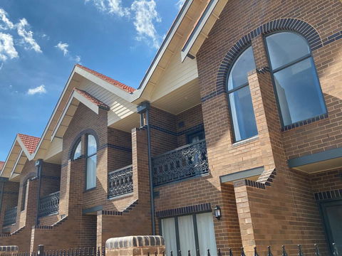 The Abbey Motel Goulburn - Tourism Caloundra 1