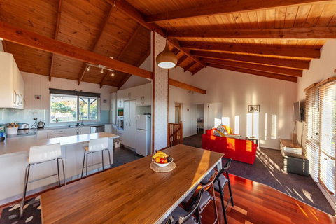 The Albatross - Tourism Caloundra 3