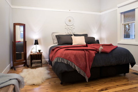 The Arlow House - Tourism Caloundra 1