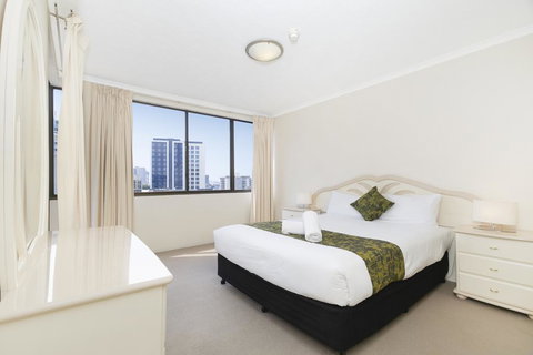 The Astor Apartments - Tourism Caloundra 3