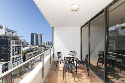 The Astor Apartments - Tourism Caloundra 2