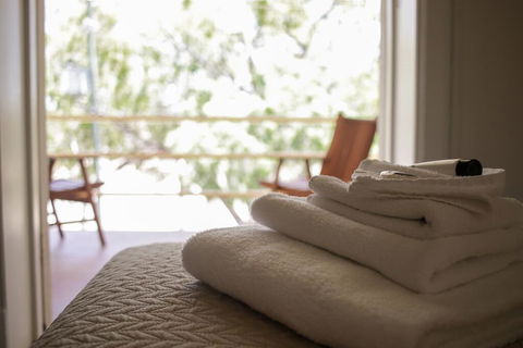 The Australian Hotel Motel - Tourism Caloundra 3