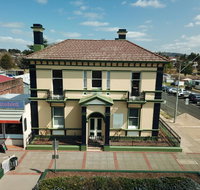 The Bank Guesthouse Glen Innes - Tourism Caloundra
