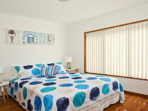 The Batch - Funky And Fun - Tourism Caloundra 2