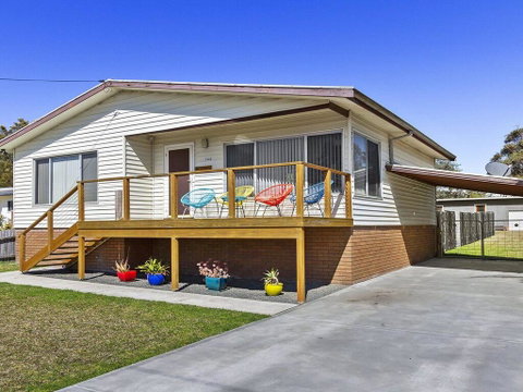 The Batch - Funky And Fun - Tourism Caloundra 0