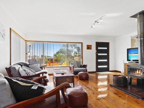 The Batch - Funky And Fun - Tourism Caloundra 1