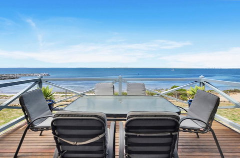 The Beach House - Point Turton - Tourism Caloundra 0