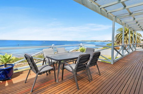 The Beach House - Point Turton - Tourism Caloundra 1