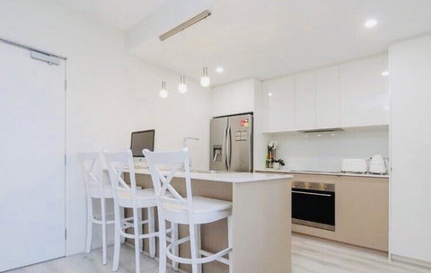 The Beach Pad - Tourism Caloundra 1