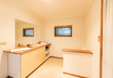 Parnella Kettering - Tourism Caloundra 6