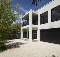 Pearl Hawley Beach - Tourism Caloundra