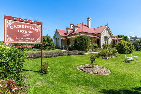 Cambridge House Bed & Breakfast - Tourism Caloundra 15