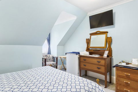 Cambridge House Bed & Breakfast - Tourism Caloundra 19