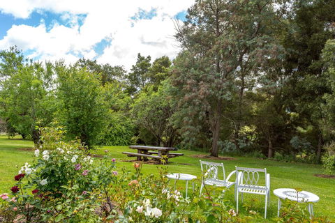 Cambridge House Bed & Breakfast - Tourism Caloundra 21