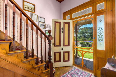 Cambridge House Bed & Breakfast - Tourism Caloundra 23
