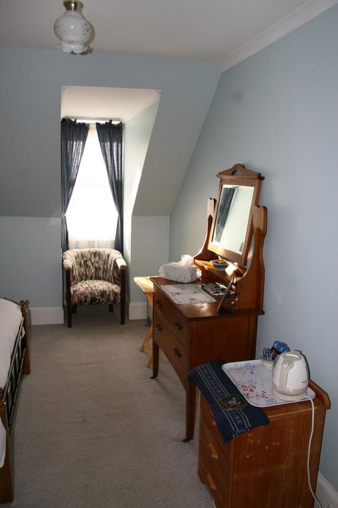 Cambridge House Bed & Breakfast - Tourism Caloundra 9