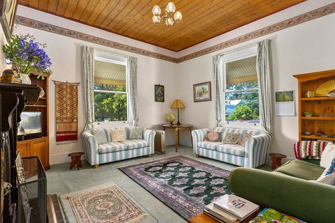Cambridge House Bed & Breakfast - Tourism Caloundra 18
