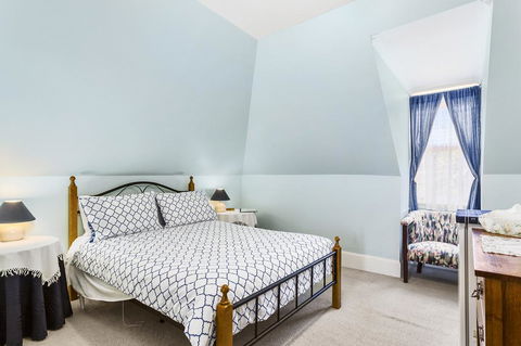 Cambridge House Bed & Breakfast - Tourism Caloundra 20