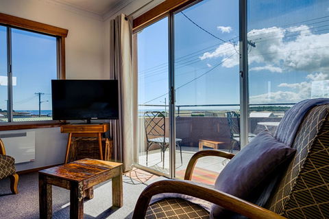Ulverstone Boutique Accomodation - Tourism Caloundra 14