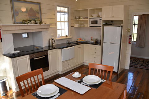 Buttons Cottage For Canyon & Rain Forest Walks With In House Dining - Tourism Caloundra 20
