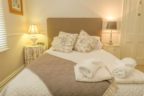 Glencoe Country Bed And Breakfast - Tourism Caloundra 3