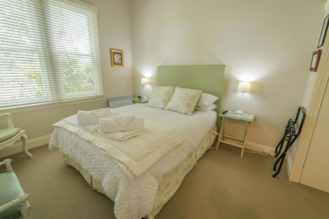 Glencoe Country Bed And Breakfast - Tourism Caloundra 11