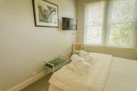 Glencoe Country Bed And Breakfast - Tourism Caloundra 12